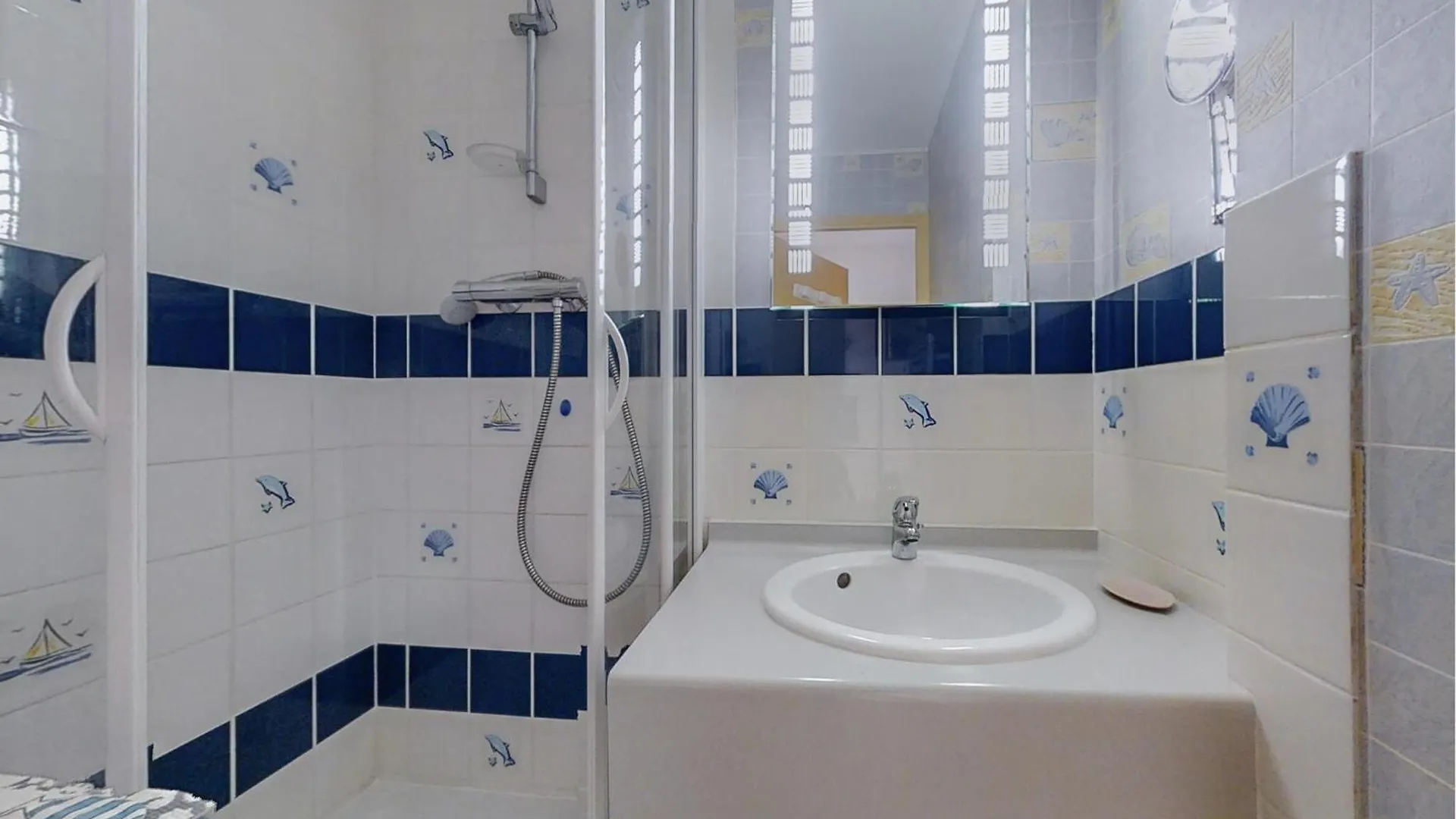 1 Bedroom Nice Apartment In 기델